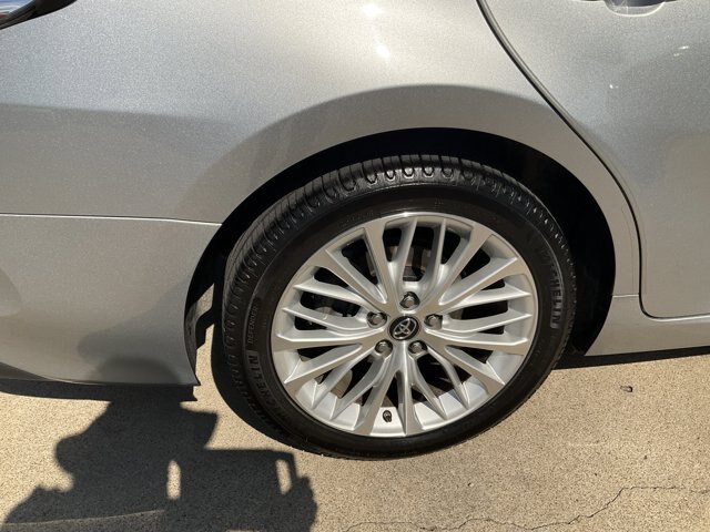 Used 2019 Toyota Camry XLE FWD image 17