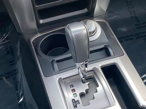 Used 2016 Toyota 4Runner SR5 Premium image 16