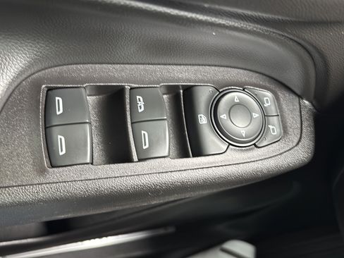 Used 2019 Chevrolet Equinox Premier AWD/4WD image 29