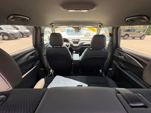 Used 2022 Chevrolet TrailBlazer RS FWD image 15