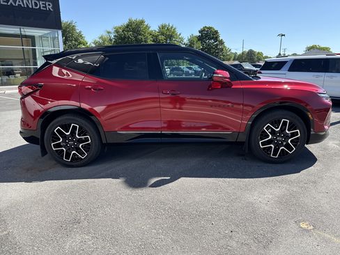 Used 2023 Chevrolet Blazer RS w/ Enhanced Convenience Package AWD/4WD image 2