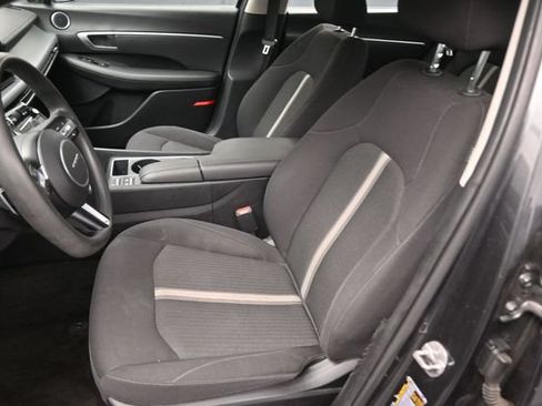 Used 2025 Hyundai Sonata SEL FWD image 19
