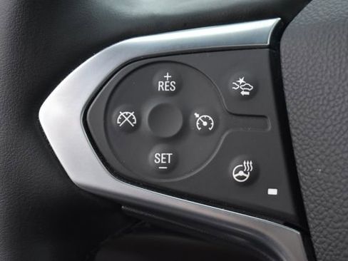 Used 2023 Chevrolet Traverse Premier w/ LPO, Floor Liner Package AWD/4WD image 33
