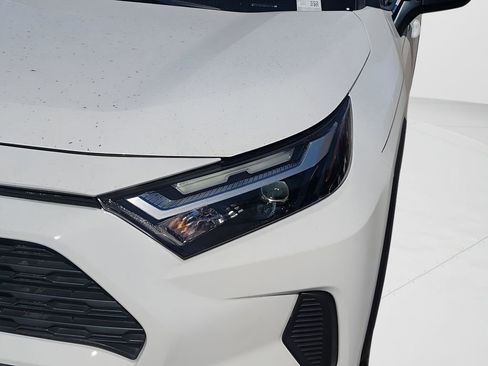 Used 2024 Toyota RAV4 LE image 10