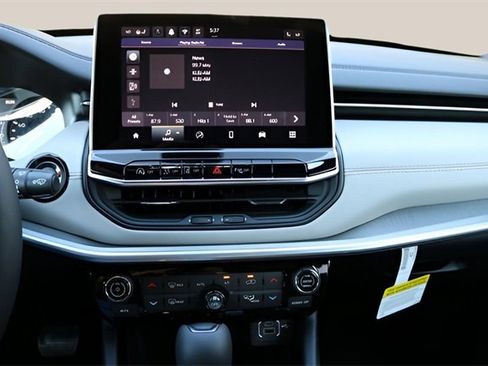 New 2026 Jeep Compass Limited image 21