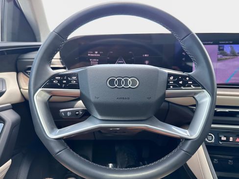 Used 2025 Audi Q5 Premium Plus AWD/4WD image 27