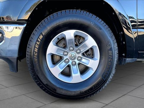 Used 2021 RAM 1500 Laramie image 11