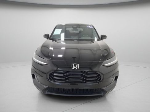 Used 2025 Honda HR-V Sport image 2