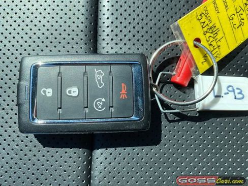 Certified 2022 Jeep Grand Cherokee Overland AWD/4WD image 29