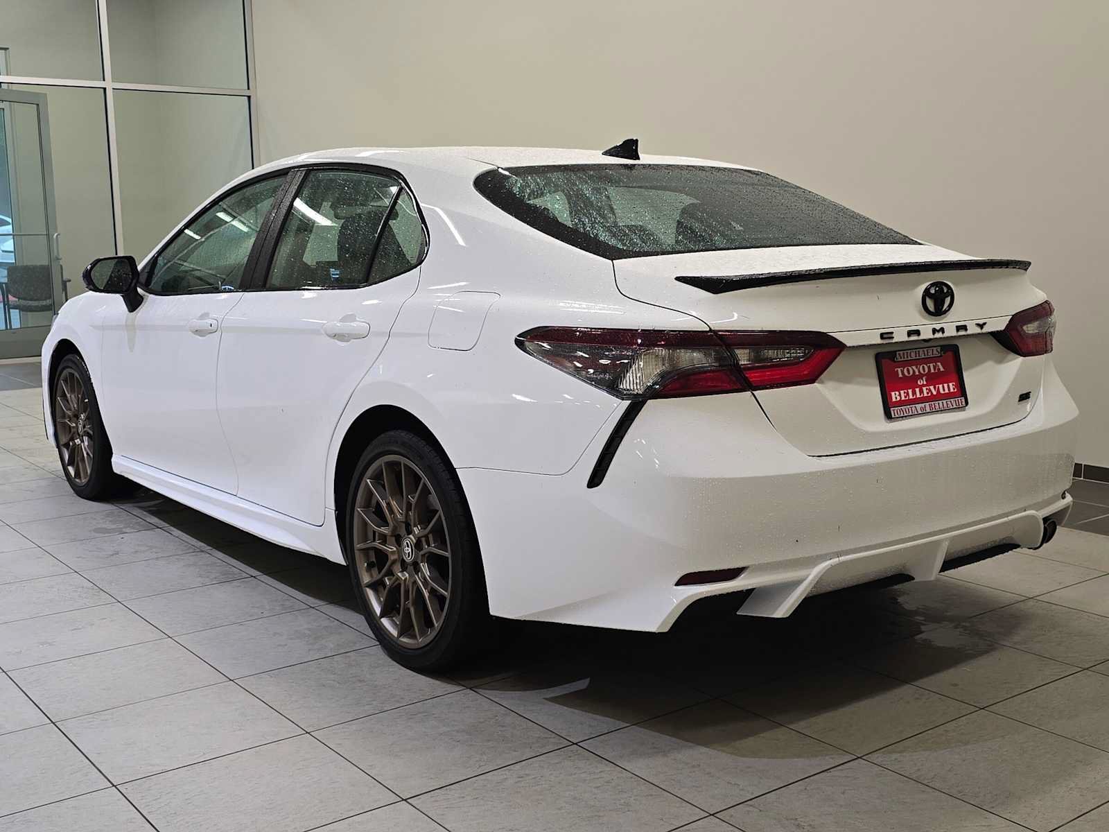 Certified 2024 Toyota Camry SE FWD image 4
