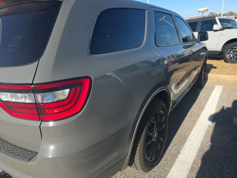 Used 2021 Dodge Durango SXT image 8