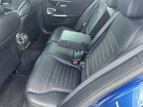 Used 2023 Mercedes-Benz C 300 Sedan image 6