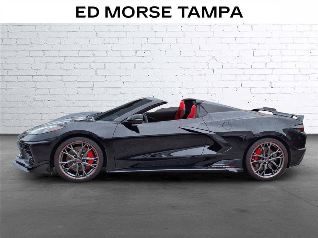 Used 2023 Chevrolet Corvette Stingray Premium Conv w/ Z51 Performance Package RWD image 2