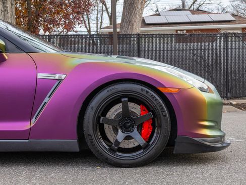 Used 2010 Nissan GT-R Premium image 19