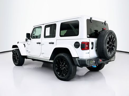 Used 2024 Jeep Wrangler Unlimited Sahara AWD/4WD image 5