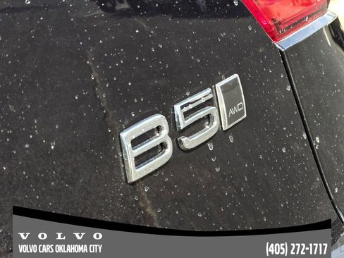 Certified 2024 Volvo XC40 B5 Core w/ Protection Package Premier image 9