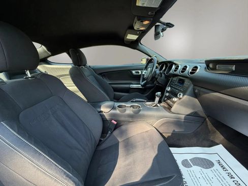 Used 2018 Ford Mustang Coupe RWD image 22