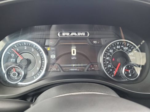 Used 2025 RAM 1500 Laramie AWD/4WD image 14