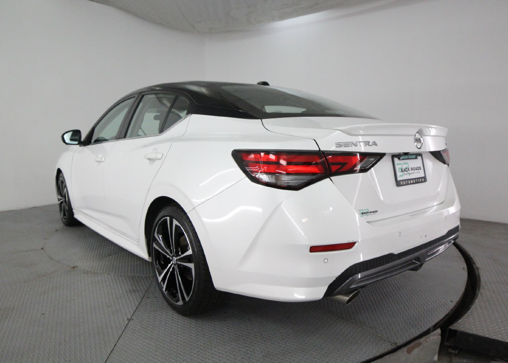 Used 2022 Nissan Sentra SR w/ SR Premium Package FWD image 7