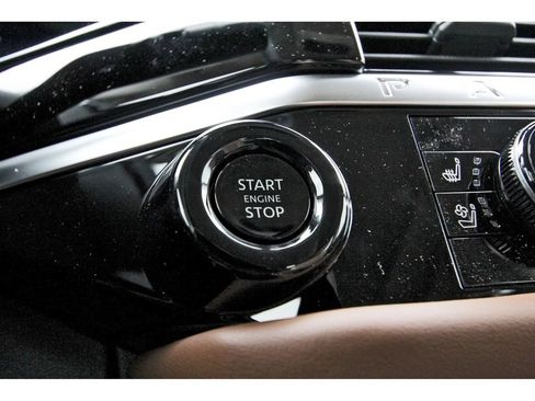New 2026 Nissan Pathfinder Platinum FWD image 20