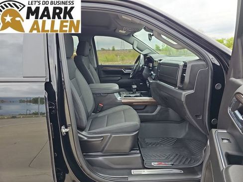 Used 2024 Chevrolet Silverado 1500 LT Trail Boss w/ Convenience Package II AWD/4WD image 28