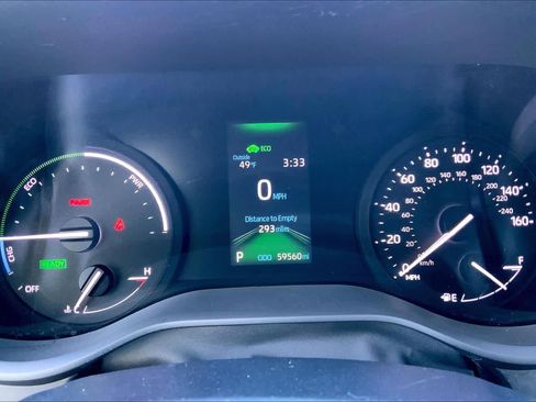 Used 2023 Toyota Sienna XLE image 26