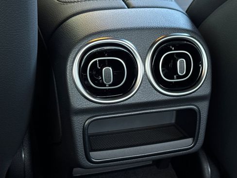 New 2025 Mercedes-Benz C 300 Sedan image 23