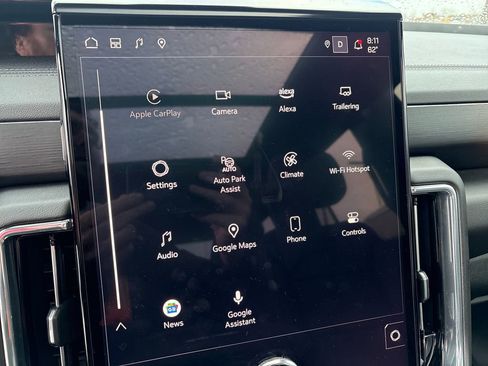 Certified 2025 GMC Yukon Denali w/ Sun & Power Step Package image 34