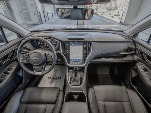 Used 2025 Subaru Outback Limited image 8
