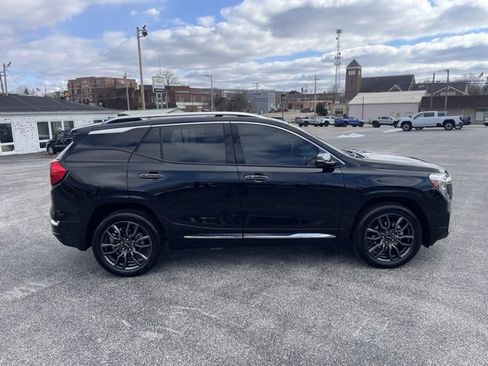 Used 2024 GMC Terrain Denali w/ Black Diamond Edition image 4