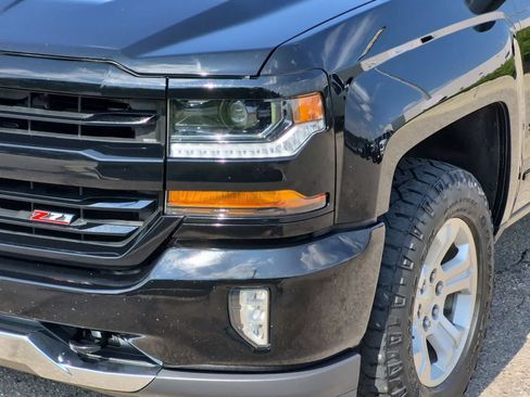 Used 2018 Chevrolet Silverado 1500 LT w/ All Star Edition AWD/4WD image 11