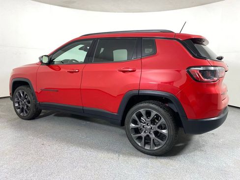 Used 2021 Jeep Compass Latitude AWD/4WD image 7
