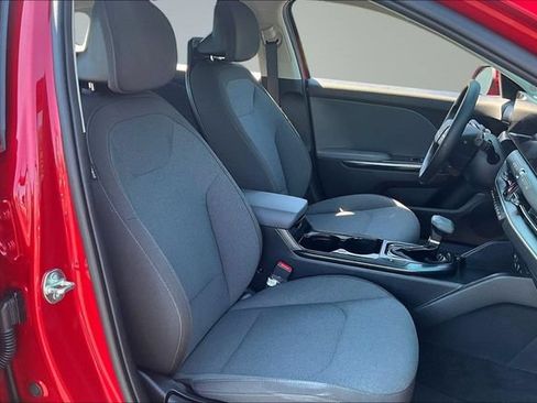 Certified 2025 Kia K4 FWD image 26
