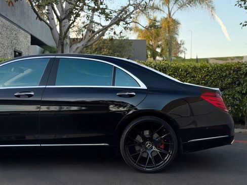 Used 2015 Mercedes-Benz S 550 Sedan image 15