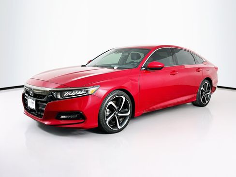 Used 2019 Honda Accord Sport image 3