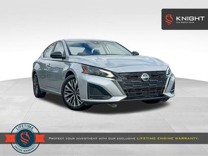 Used 2024 Nissan Altima 2.5 SV