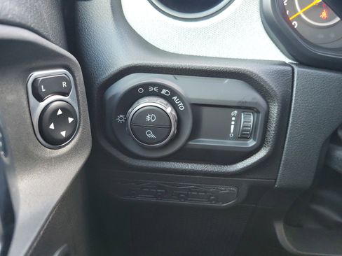 New 2025 Jeep Gladiator Sport AWD/4WD image 26