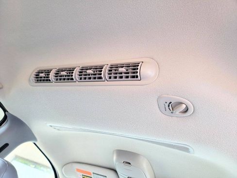 Used 1999 Dodge Durango 4WD image 28