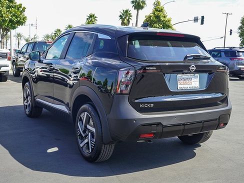 New 2026 Nissan Kicks SV image 5