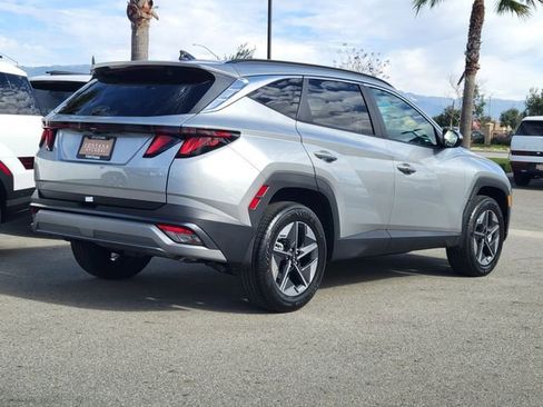 New 2026 Hyundai Tucson SEL image 2