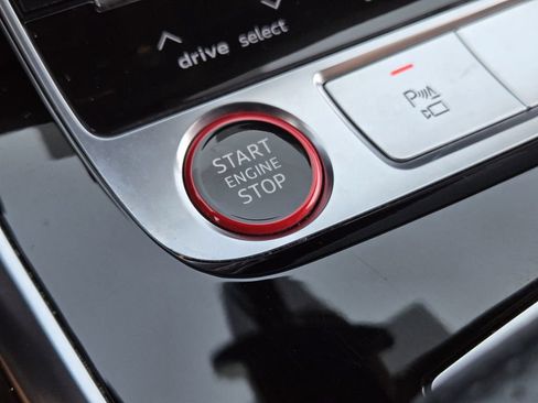 Used 2021 Audi RS Q8 w/ Towing Package AWD/4WD image 26