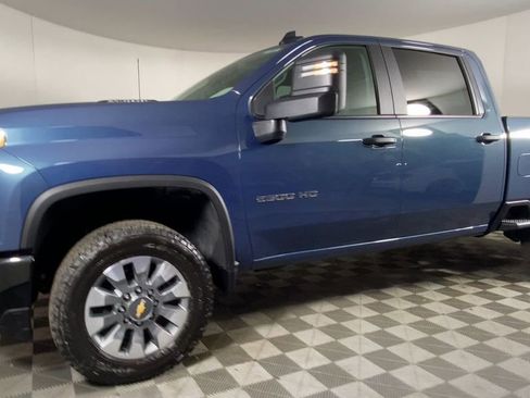 New 2026 Chevrolet Silverado 2500 Custom w/ Custom Convenience Package image 6