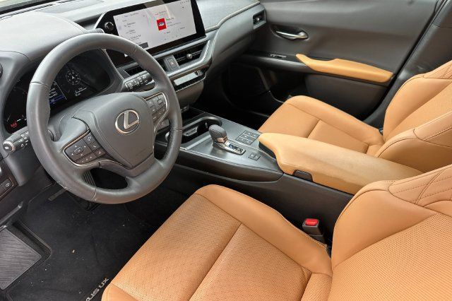 Used 2026 Lexus UX 300h FWD w/ Accessory Package (Z2) image 11