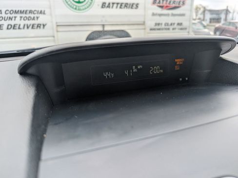 Used 2017 Subaru Crosstrek 2.0i Premium AWD/4WD image 21