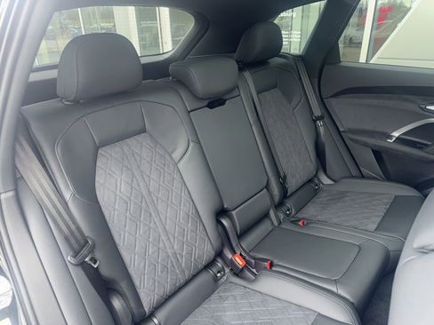 New 2025 Audi SQ5 Premium Plus image 10