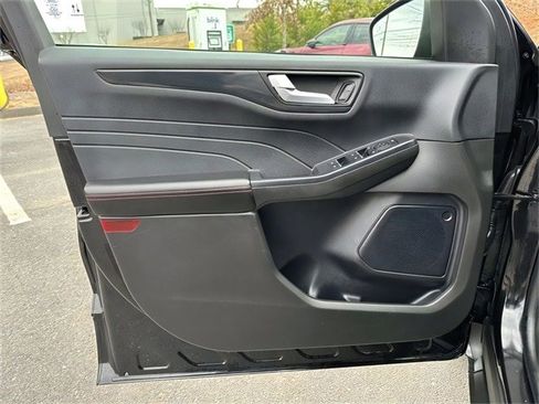 Certified 2024 Ford Escape ST-Line image 17