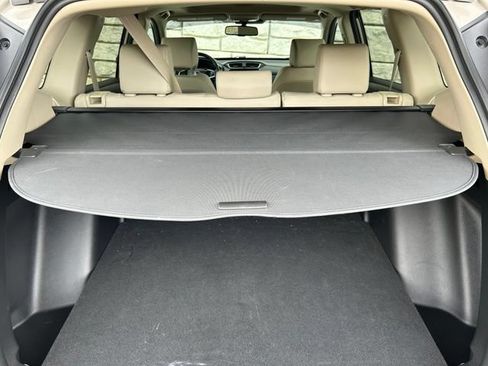 Used 2017 Honda CR-V EX-L image 11