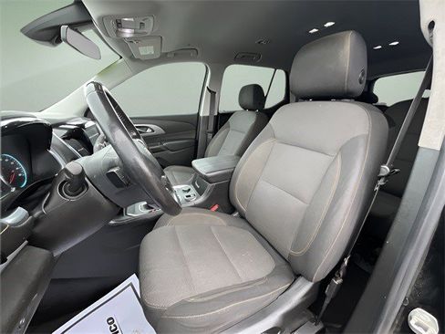 Certified 2021 Chevrolet Traverse LT image 11