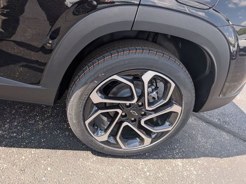 New 2026 Chevrolet Trax RS w/ Sunroof Package FWD image 24