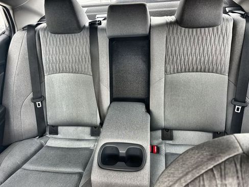 Used 2025 Toyota Camry LE image 30